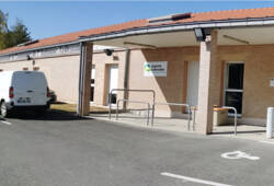 MET façade pano.jpg