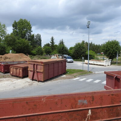 bennes déchets verts déchèterie Vouziers.JPG