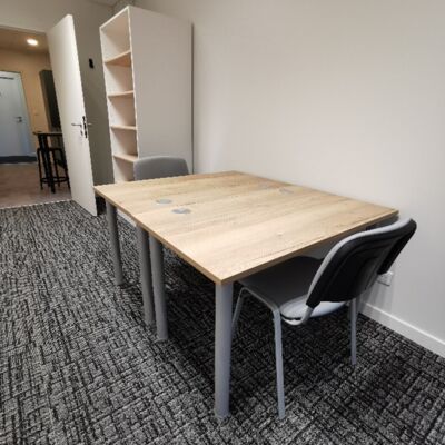 Salle de travail de l'espace Jean Moreaux à Bairon