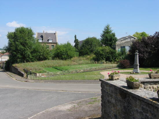 Monument aux morts de Bayonville