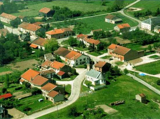 vue aérienne du village de Champigneulle