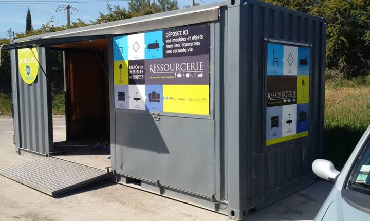 photo container recyclerie.jpg