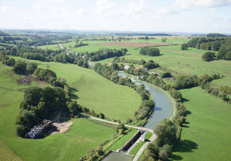 écluse de Montgon.jpg